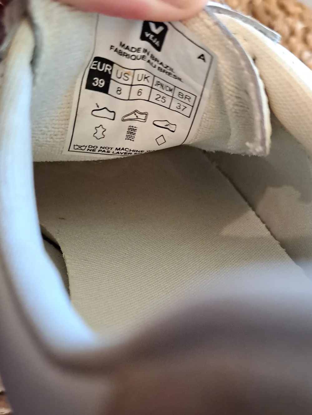 VEJA Womens Esplar Classic Athleisure/Preppy/Luxury White Leather Sneakers 8/39